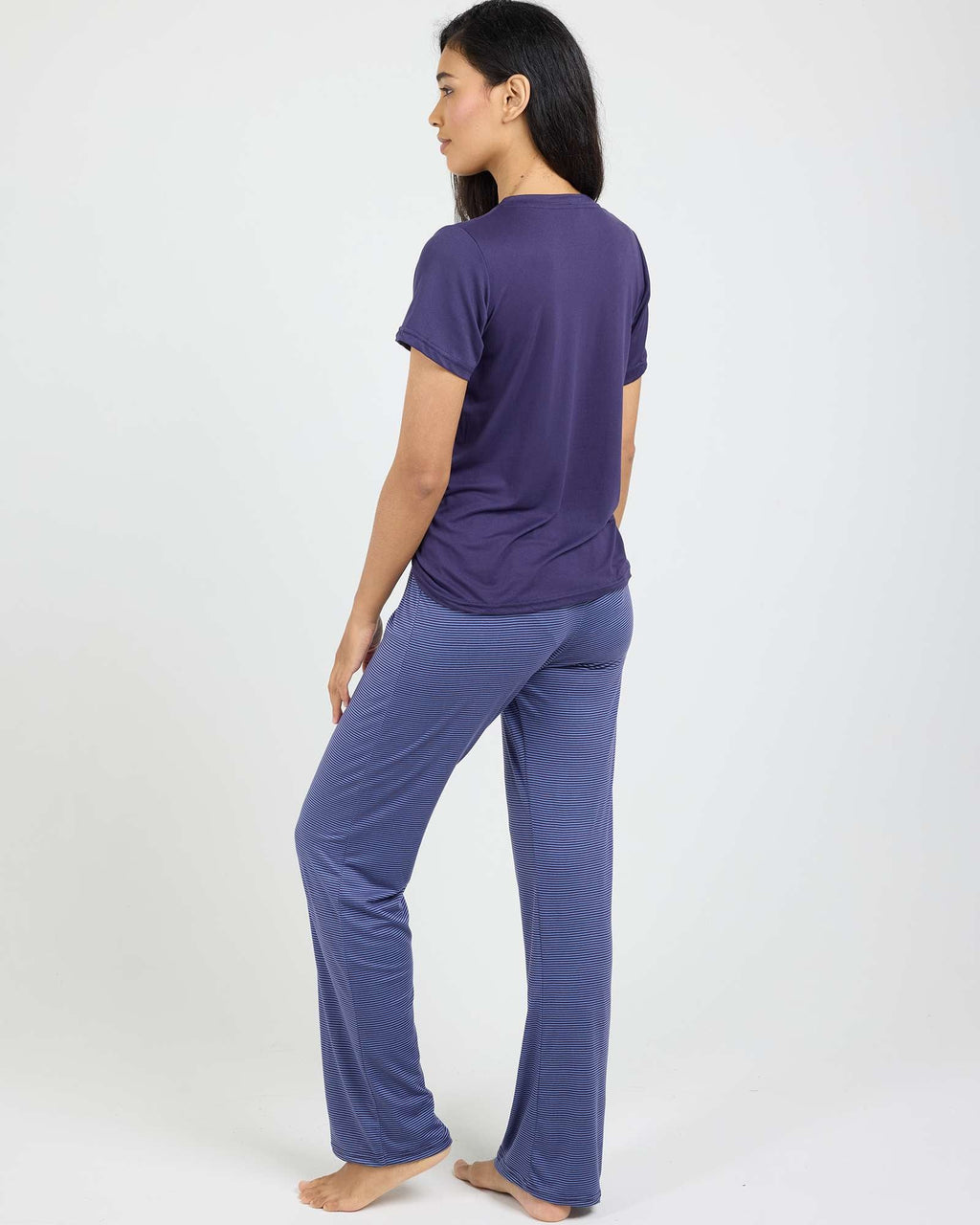2 Pack: Women’s Pajama Set Super-Soft Short Sleeve V-Neck Top With Pants (Available in Plus Size)