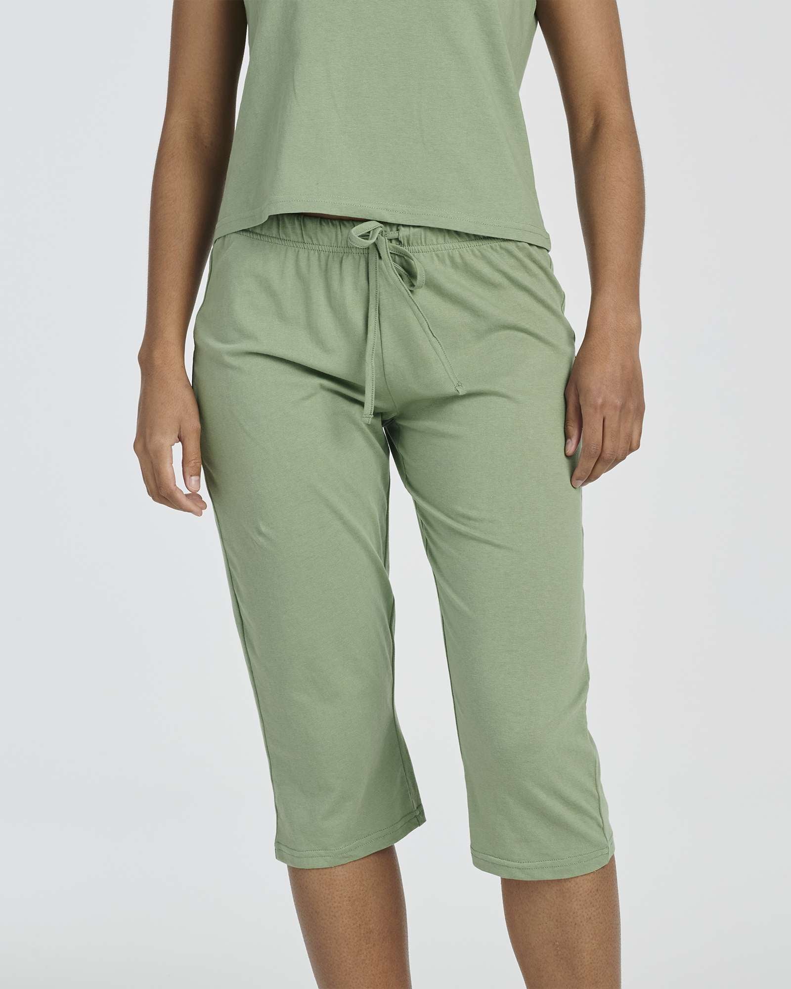 2 Pack: Women's Cotton Pajamas with Capri Pants