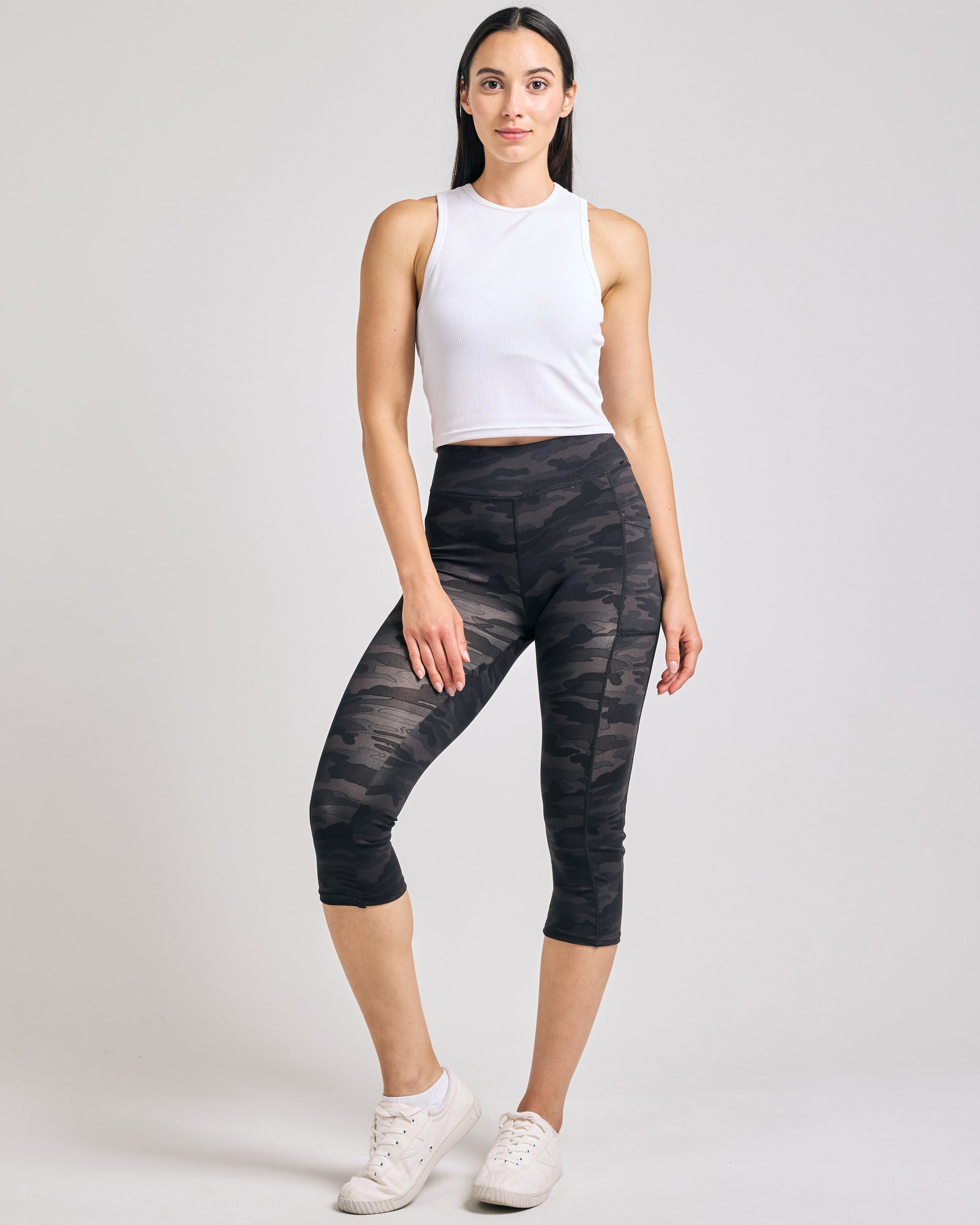 4 Pack: Women's Capri Leggings with Pockets (Available in Plus Size)