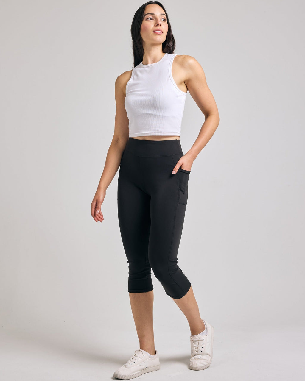 4 Pack: Women's Capri Leggings with Pockets (Available in Plus Size)