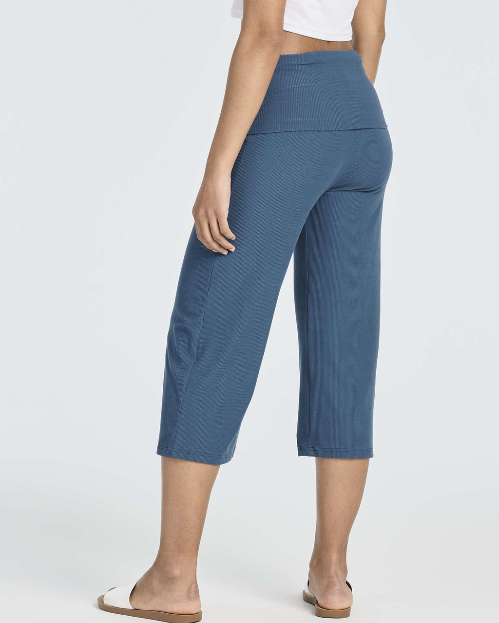 3 Pack: Women's Ribbed Foldover Wide Leg Capri Pants