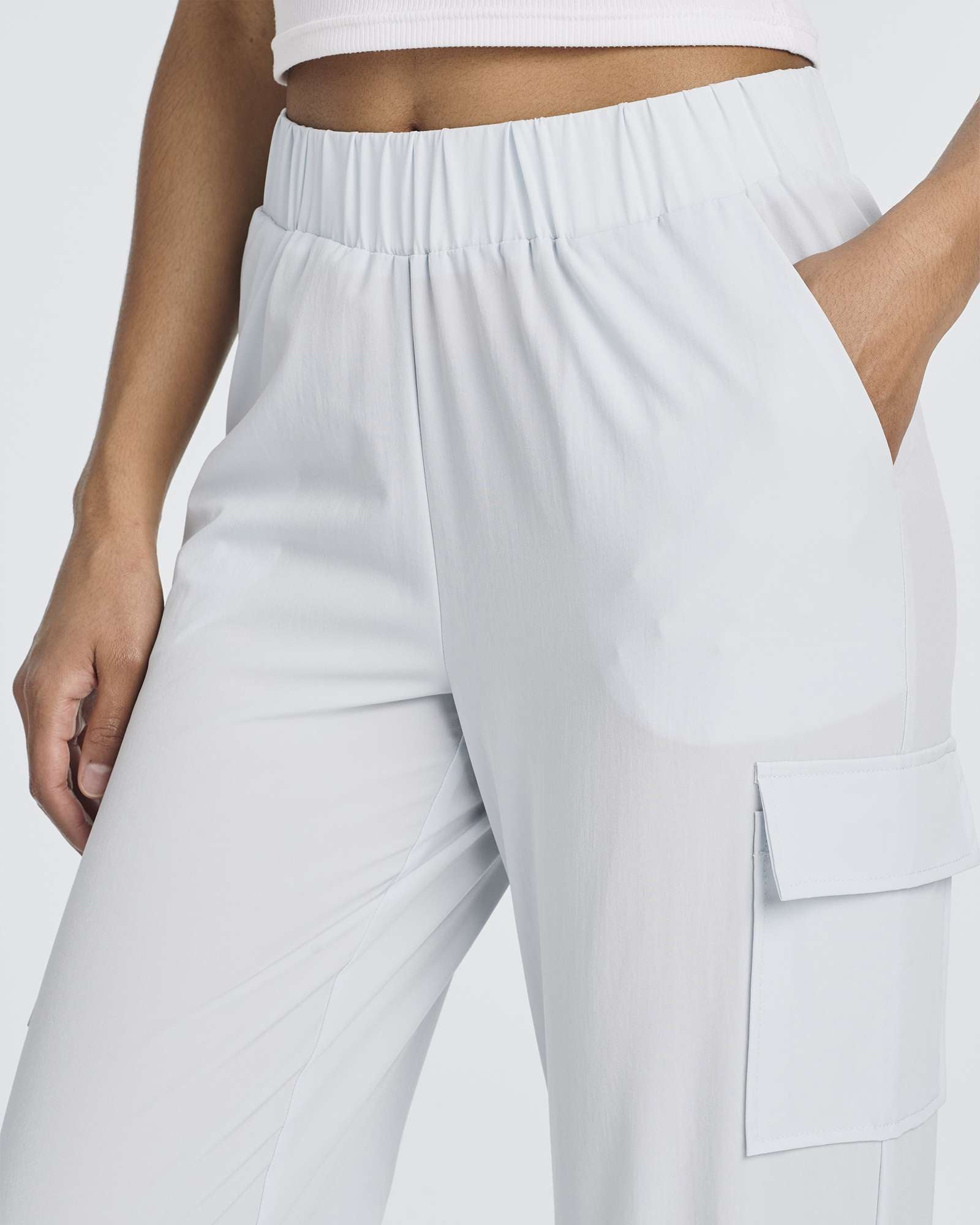 3 Pack: Women's Woven Cargo Capri Jogger Pants