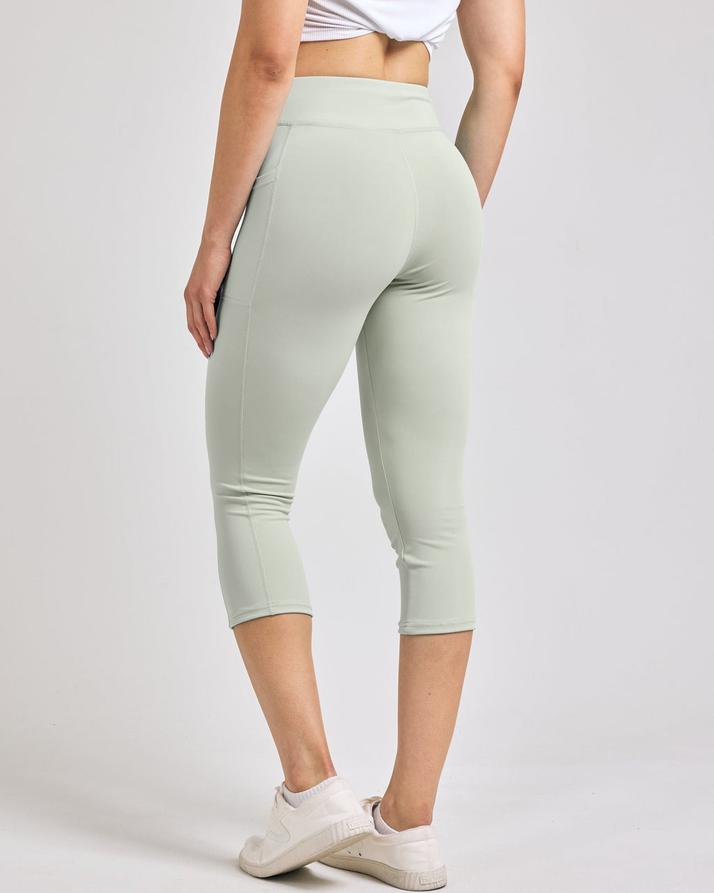 4 Pack: Women's Capri Leggings with Pockets (Available in Plus Size)