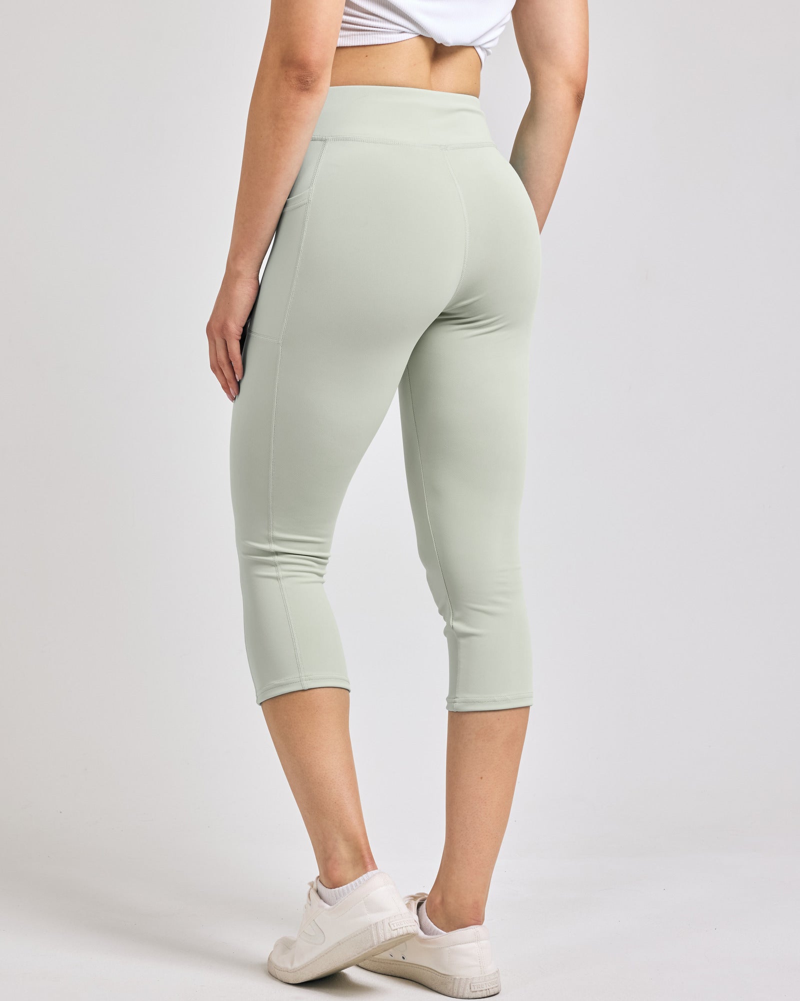 4 Pack: Women's Capri Leggings with Pockets (Available in Plus Size)