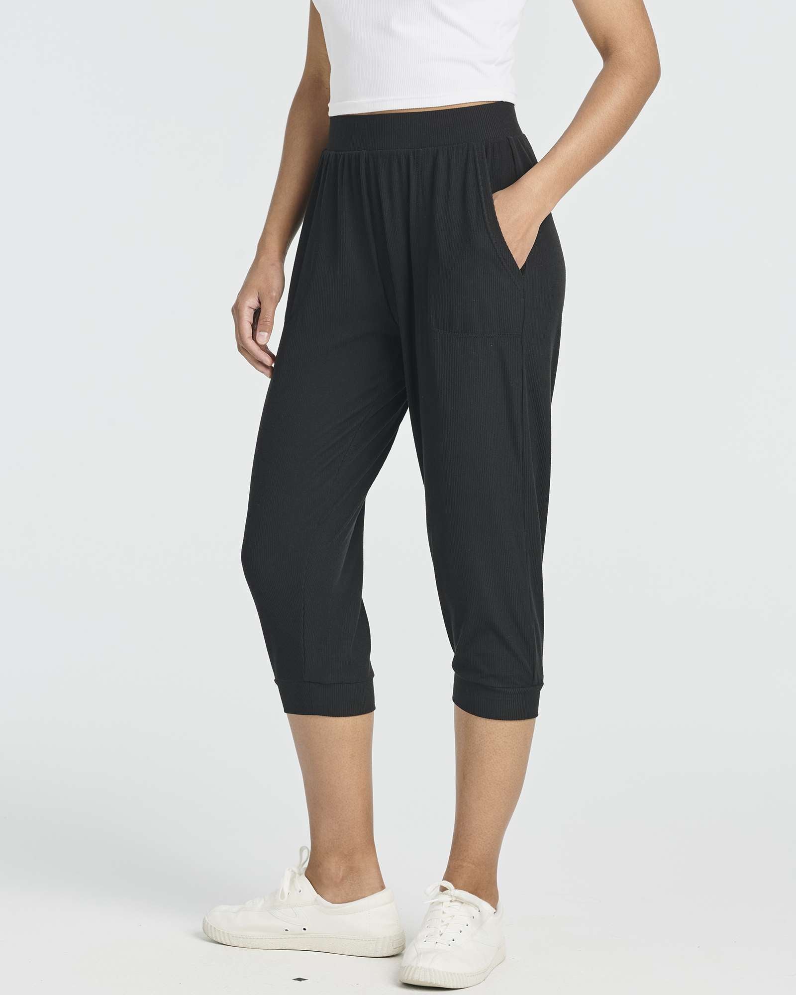 3 Pack: Women's Ribbed Capri Jogger Lounge Sweatpants