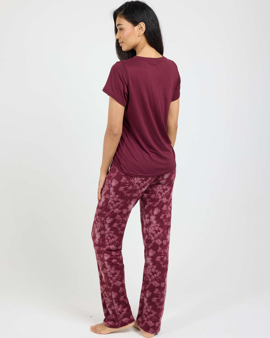 2 Pack: Women’s Pajama Set Super-Soft Short Sleeve V-Neck Top With Pants (Available in Plus Size)