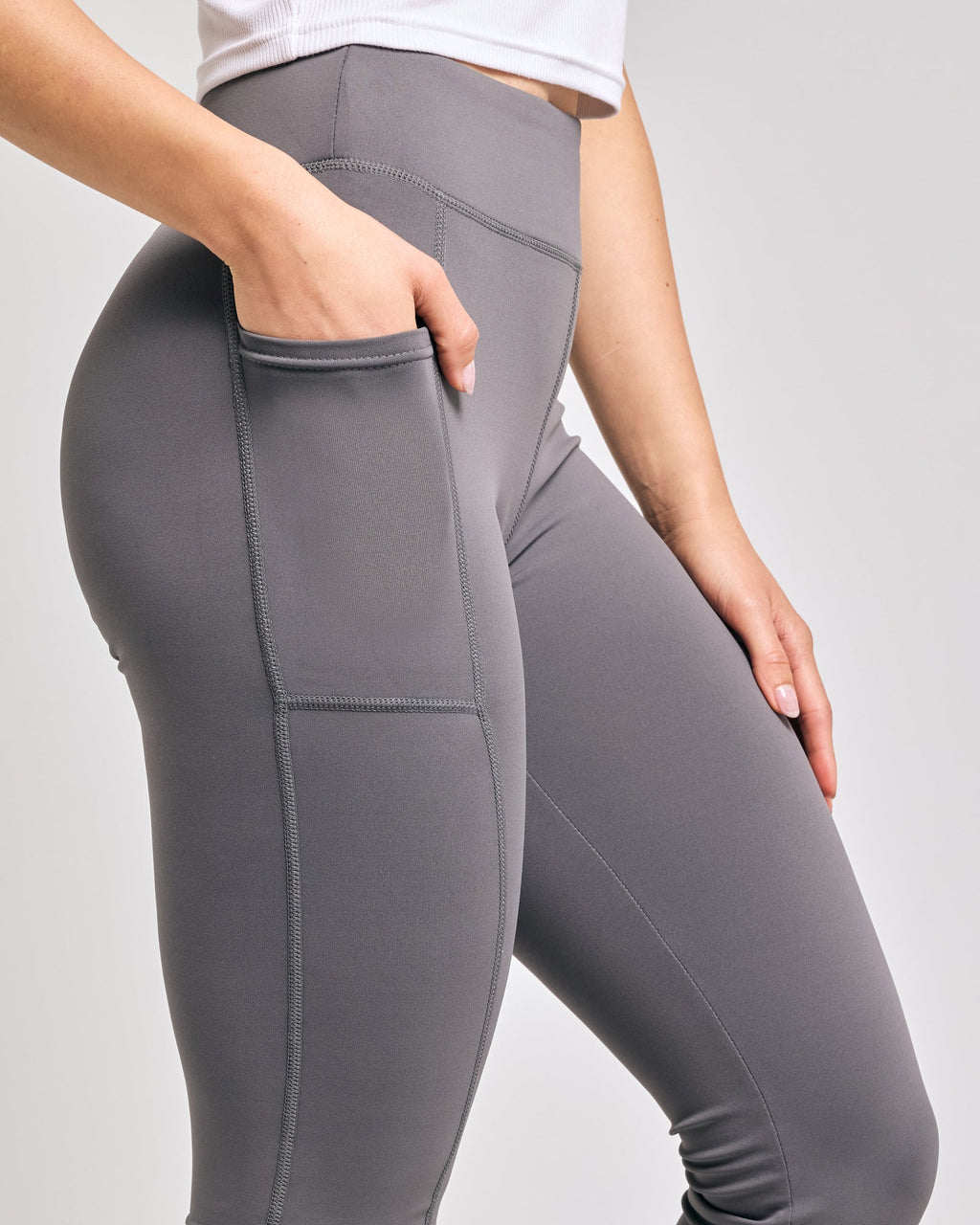 4 Pack: Women's Capri Leggings with Pockets (Available in Plus Size)