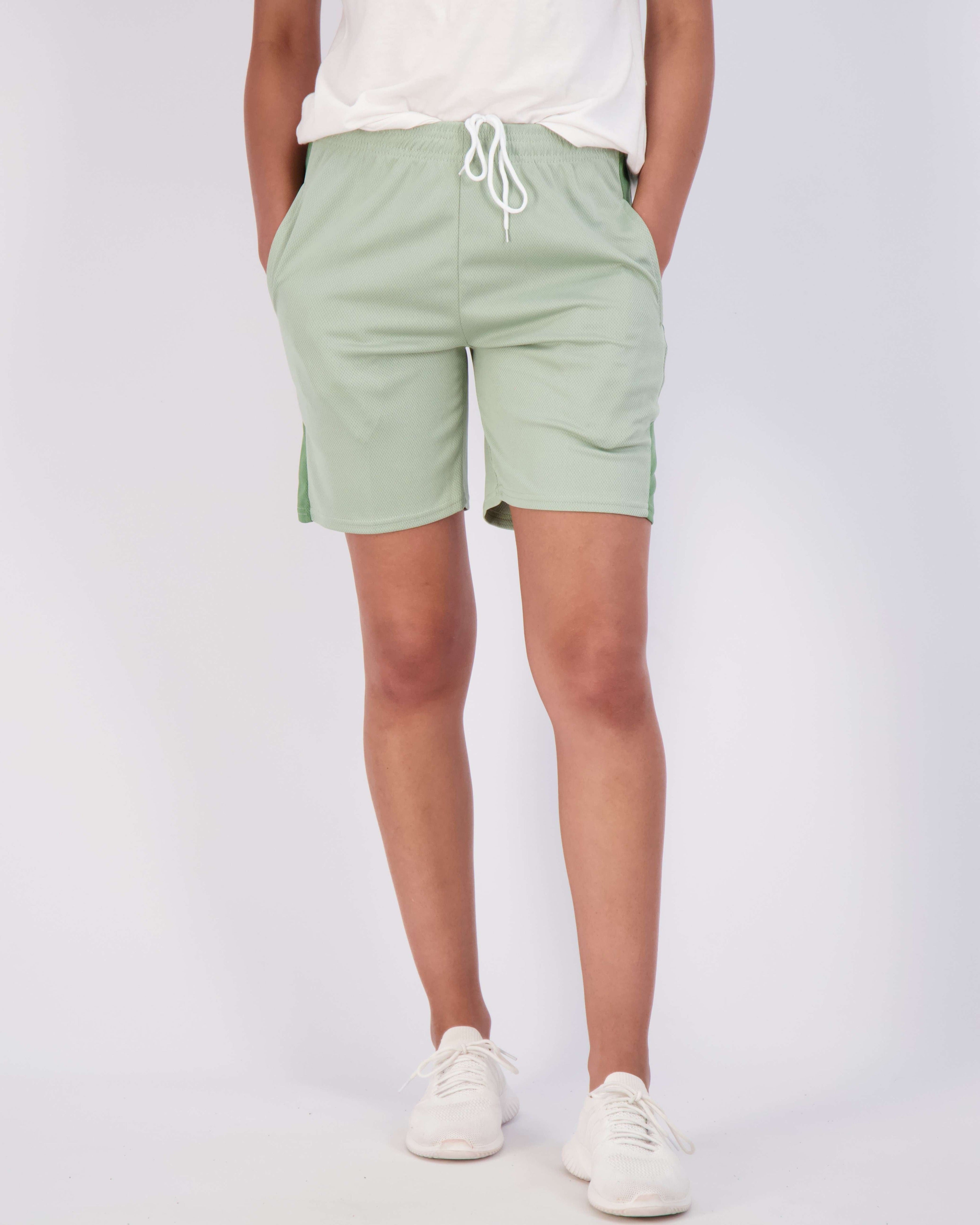 4 Pack: Women's 7" Mesh Quick-Dry Bermuda Shorts