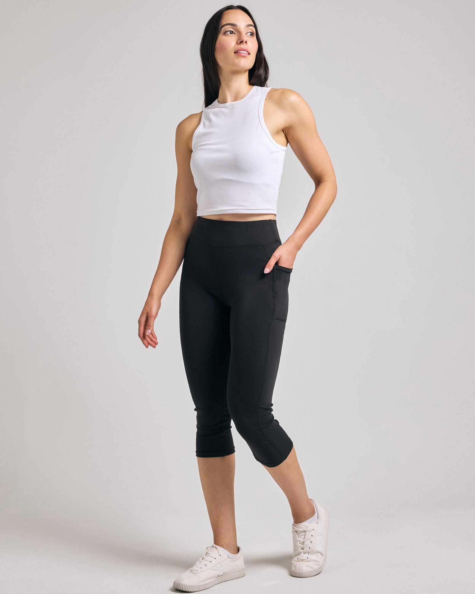 4 Pack: Women's Capri Leggings with Pockets (Available in Plus Size)