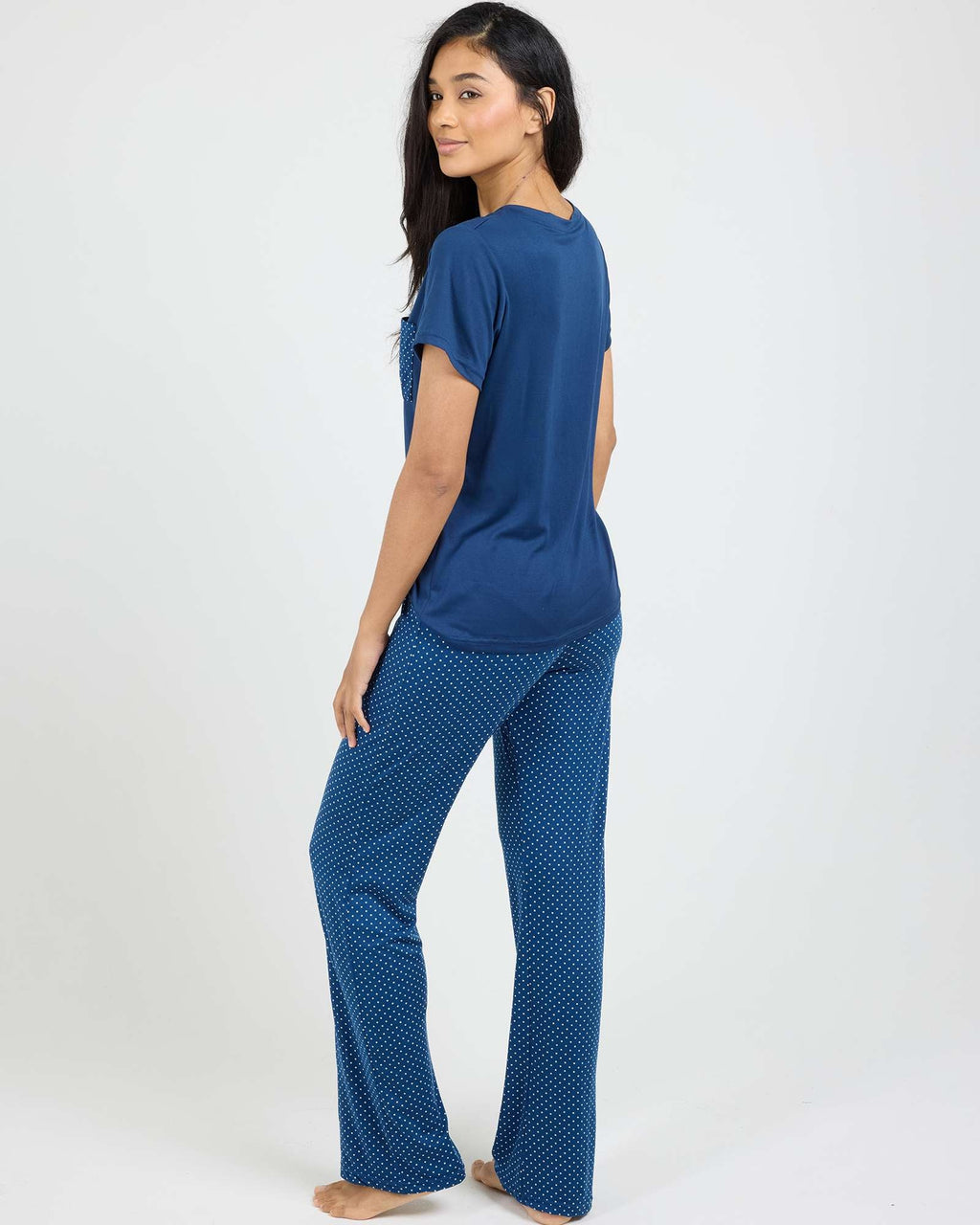 2 Pack: Women’s Pajama Set Super-Soft Short Sleeve V-Neck Top With Pants (Available in Plus Size)