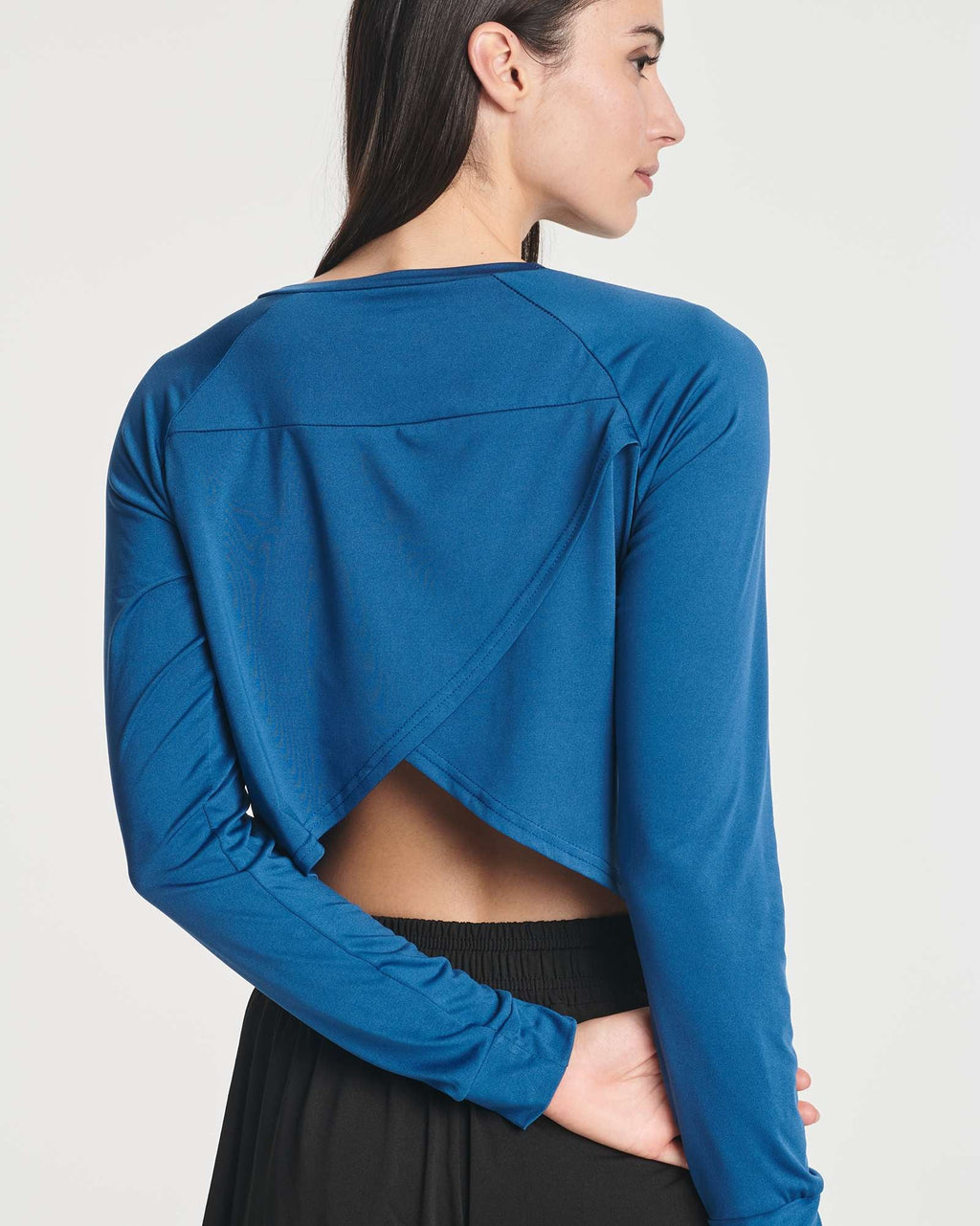 4 Pack: Women's Long Sleeve Petal Back Crop Top (Available in Plus Size)