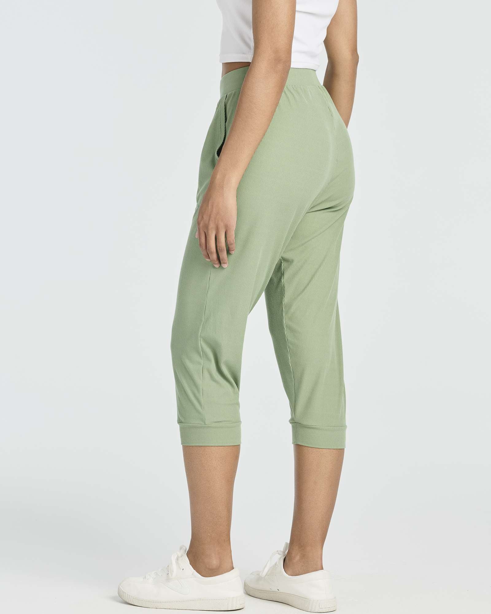 3 Pack: Women's Ribbed Capri Jogger Lounge Sweatpants