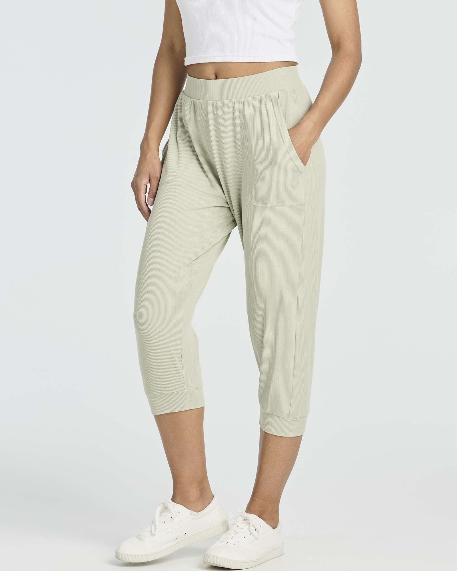 3 Pack: Women's Ribbed Capri Jogger Lounge Sweatpants