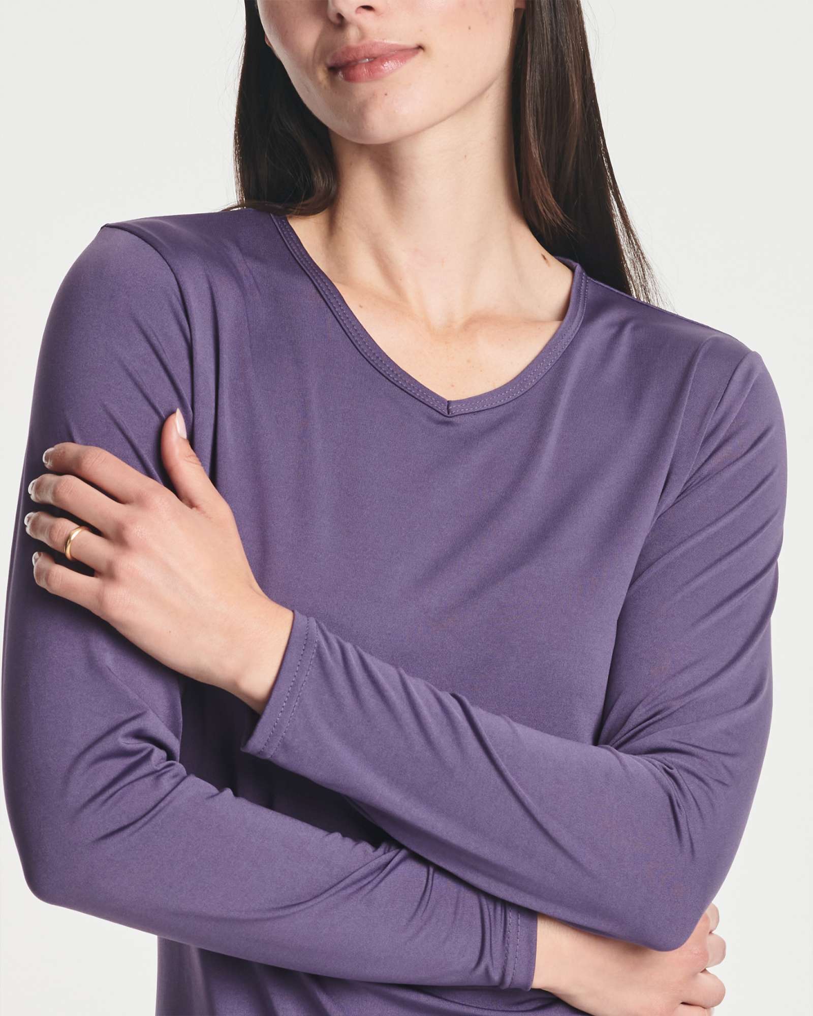 4 Pack: Women's Dry-Fit Long-Sleeve V-Neck Athletic Workout Shirt (Available in Plus Size)