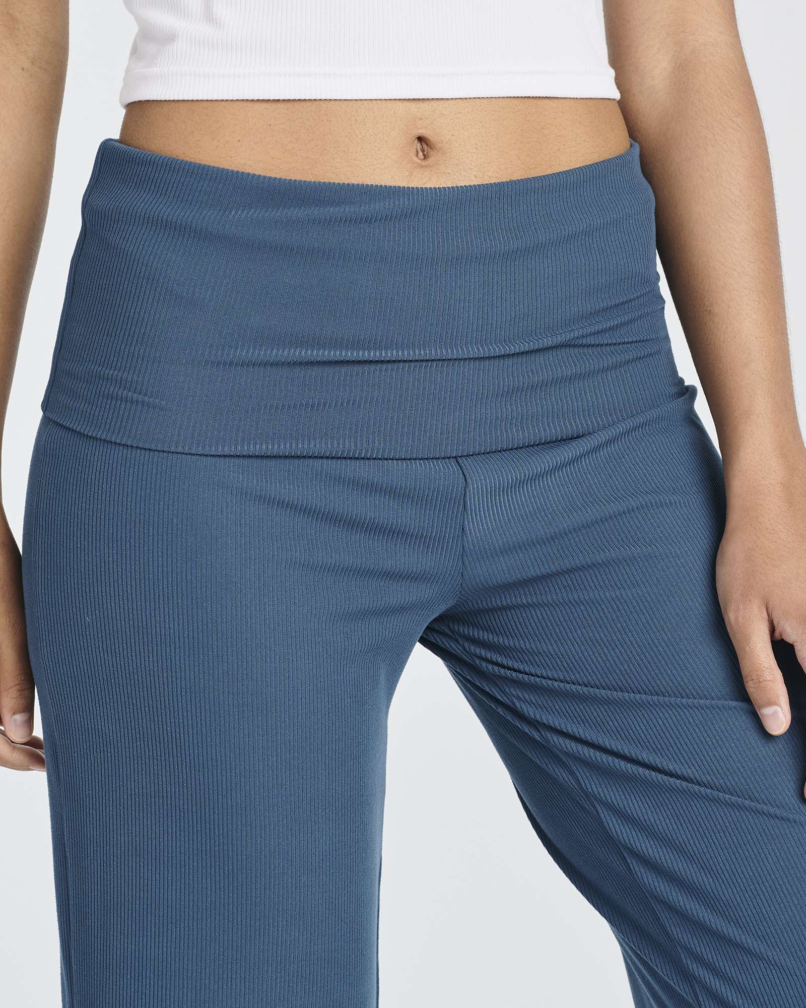 3 Pack: Women's Ribbed Foldover Wide Leg Capri Pants