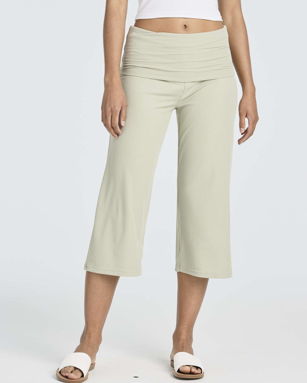 3 Pack: Women's Ribbed Foldover Wide Leg Capri Pants