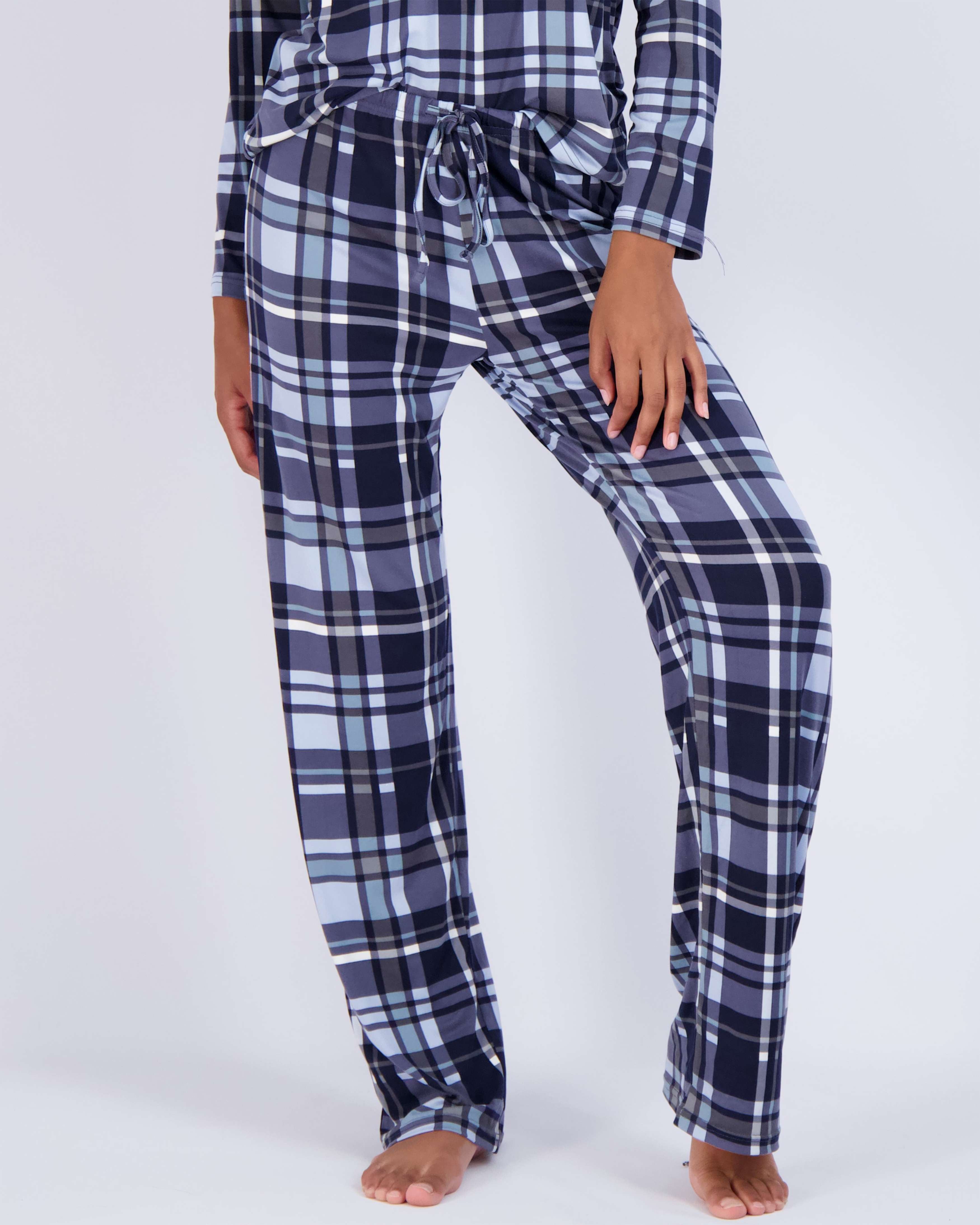 2 Pack: Women’s Pajama Set Super-Soft Long Sleeve Top With Pants