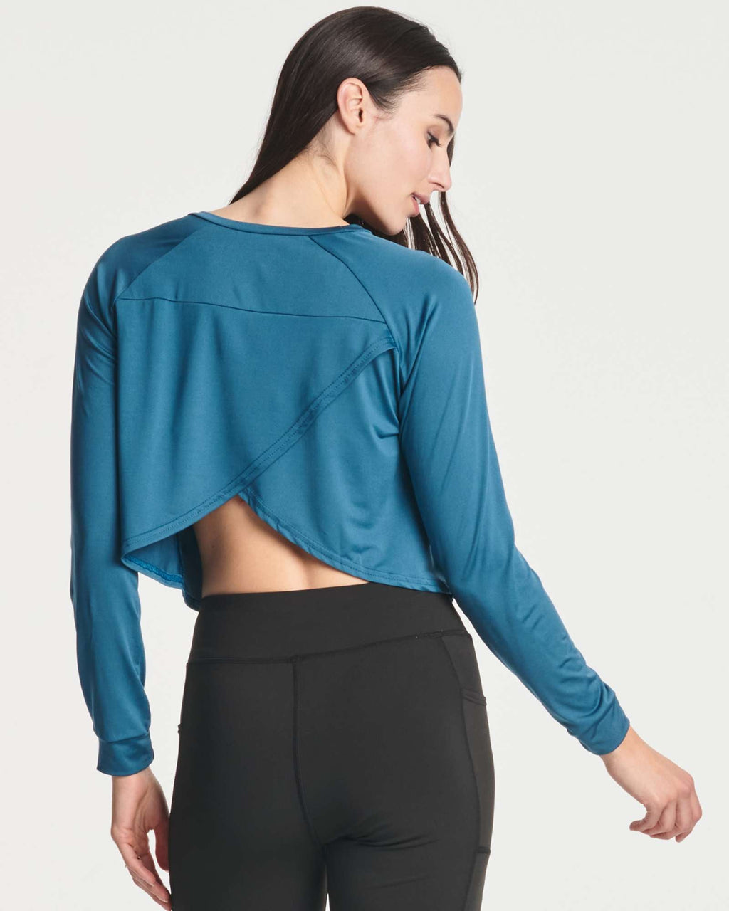 4 Pack: Women's Long Sleeve Petal Back Crop Top (Available in Plus Size)