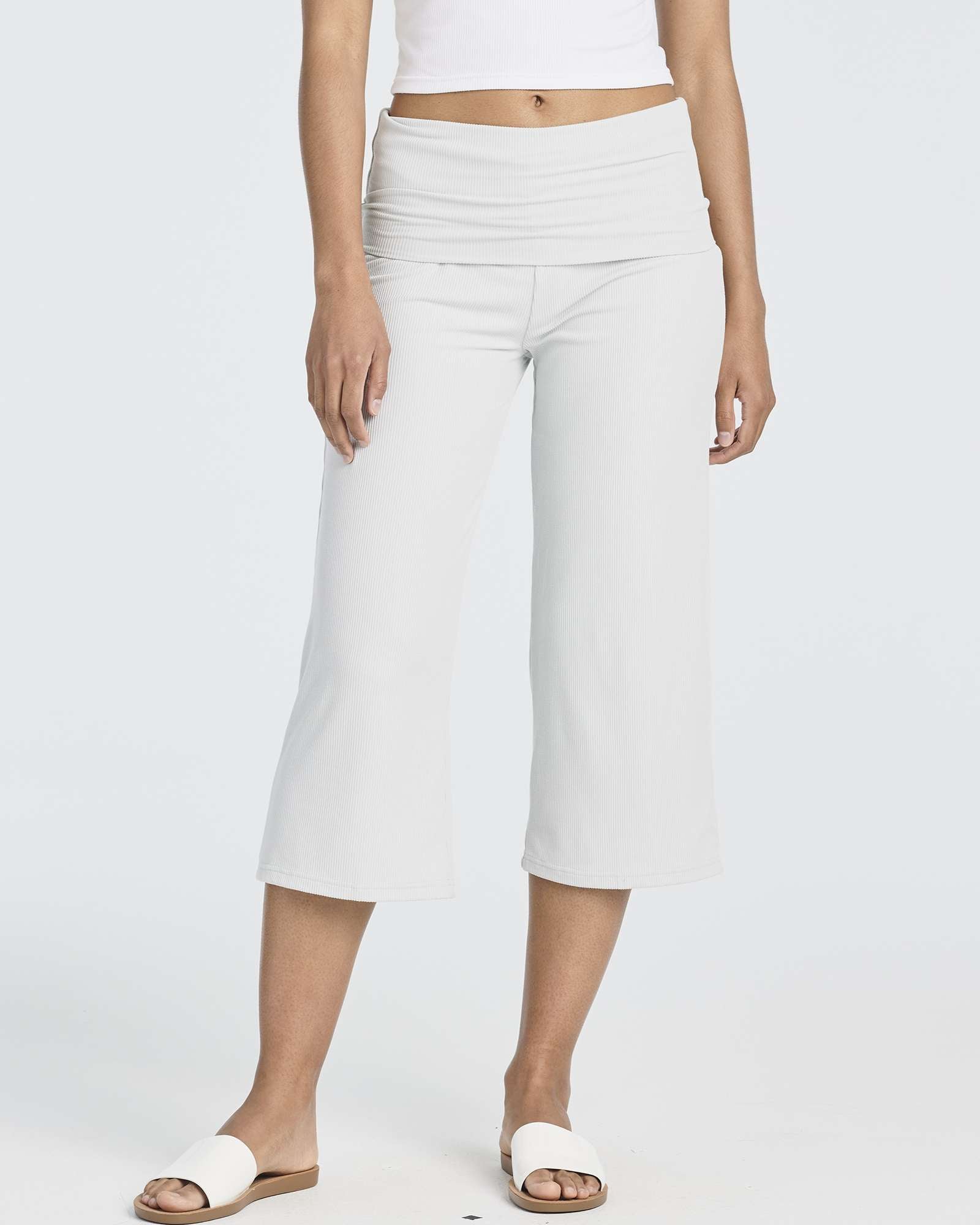 3 Pack: Women's Ribbed Foldover Wide Leg Capri Pants