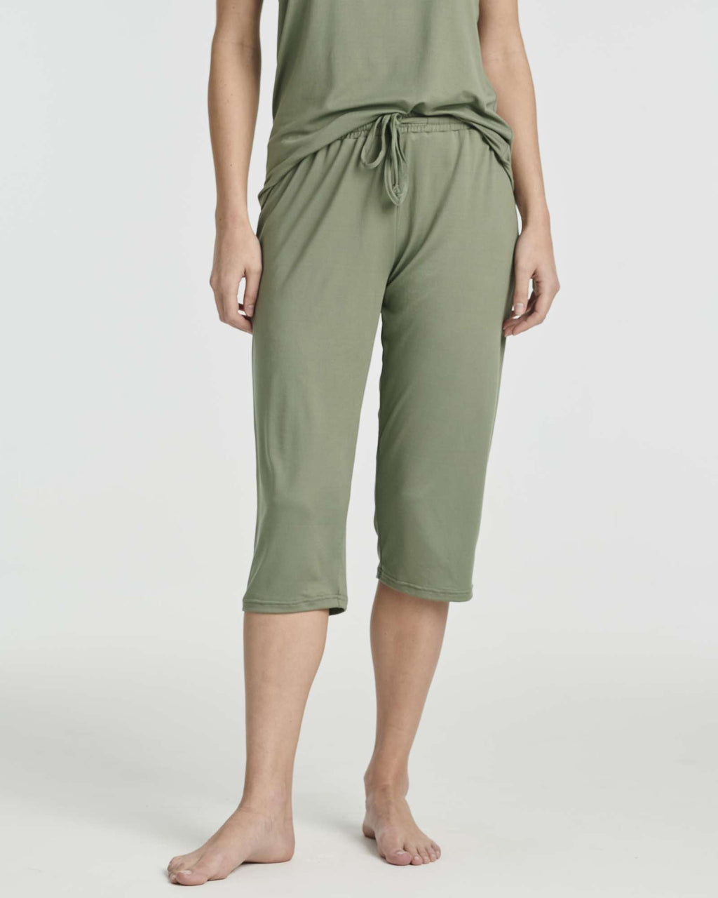 2 Pack: Women's Pajama Set Tank Top and Capri Pants