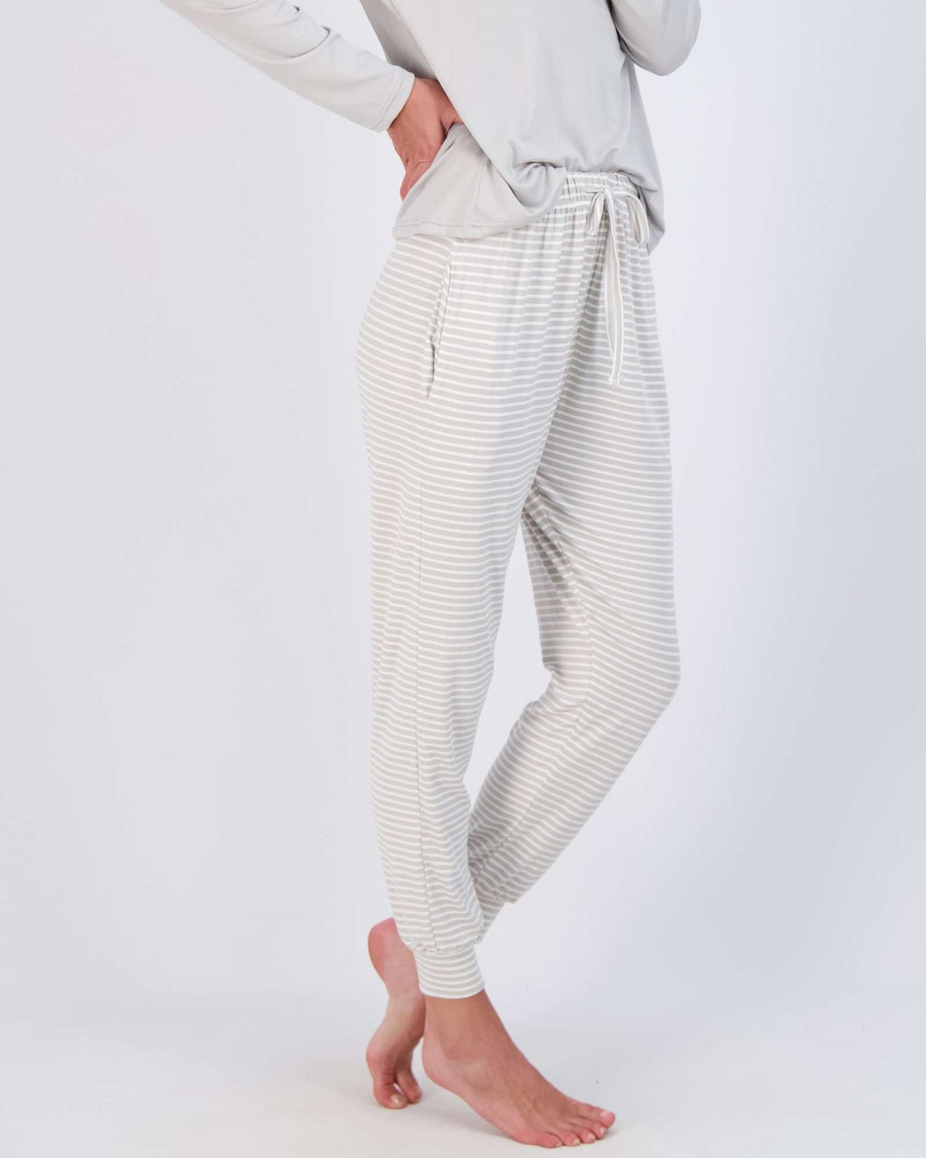 4 Piece: Womens Long Sleeve Henley & Jogger Lounge Pajama Set