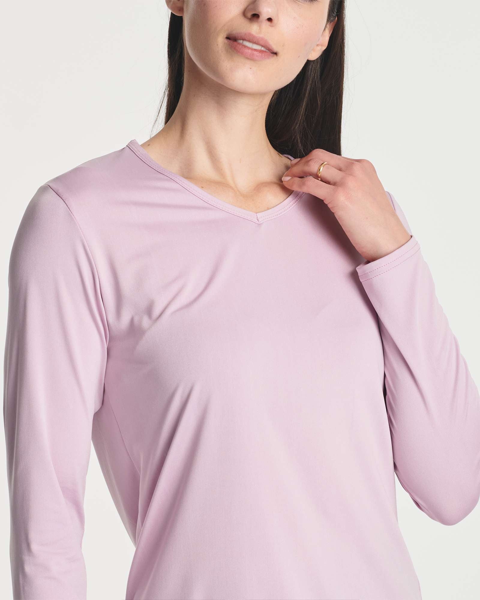 4 Pack: Women's Dry-Fit Long-Sleeve V-Neck Athletic Workout Shirt (Available in Plus Size)