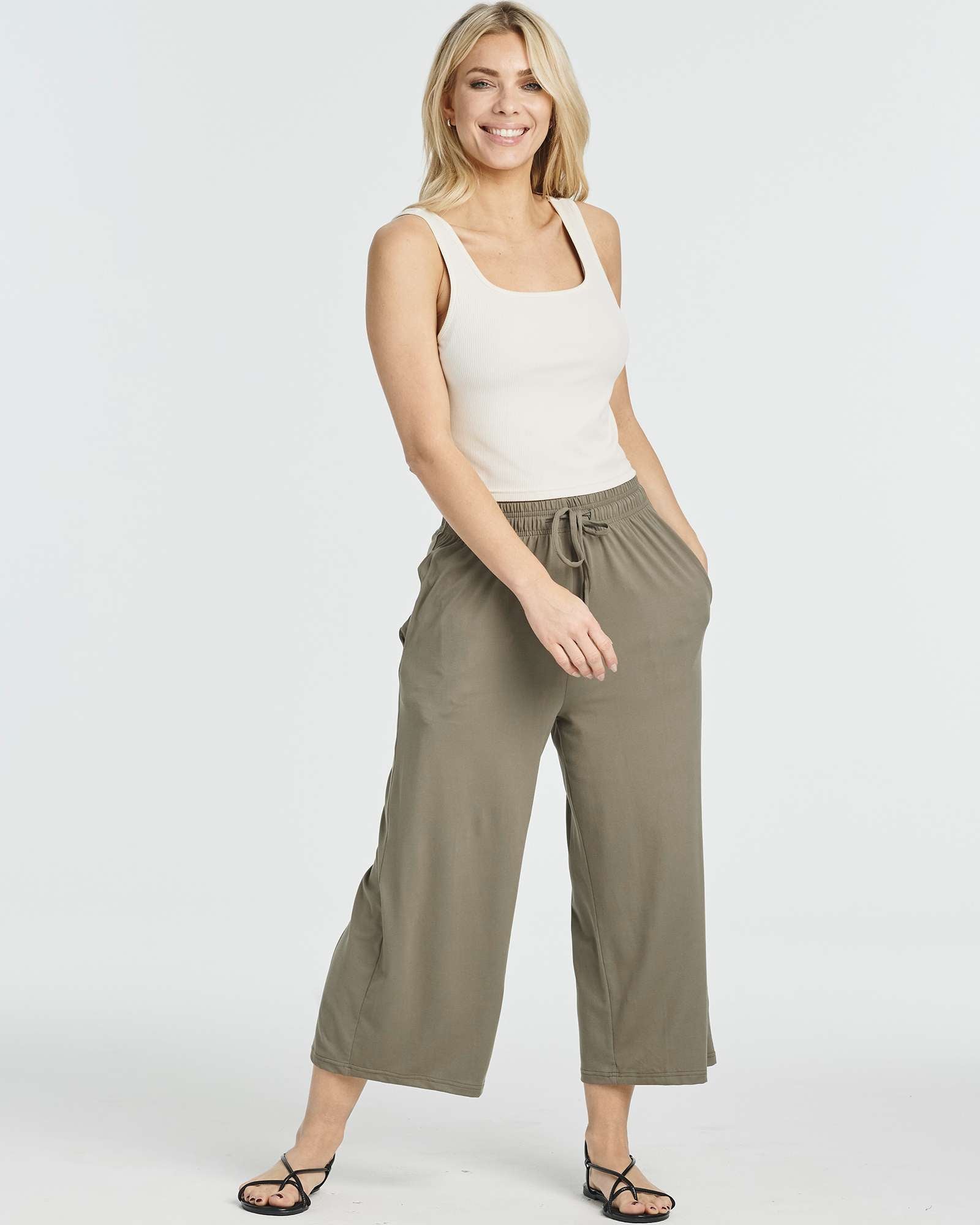3 Pack: Women's Ultra-Soft Wide Leg Capri Pants