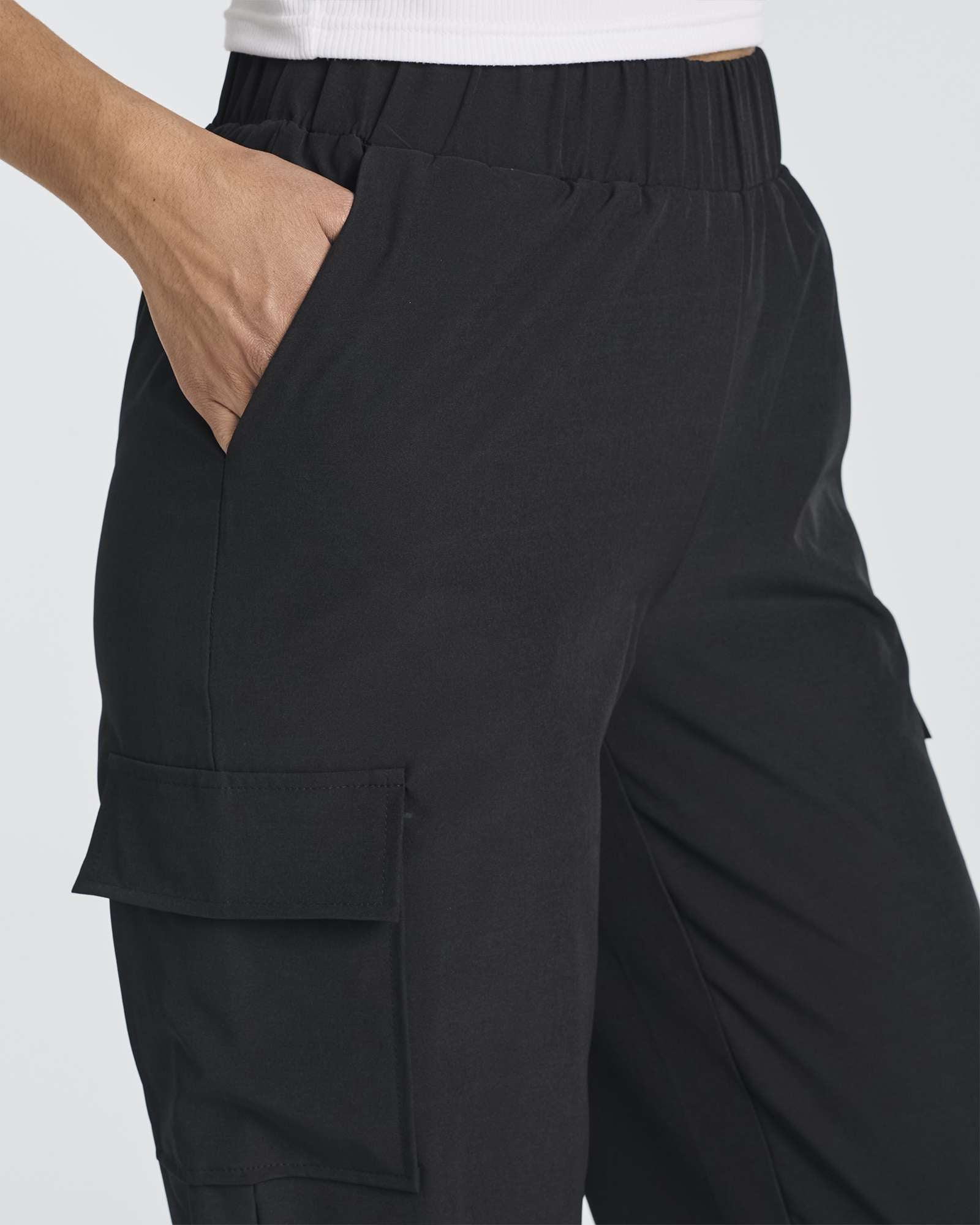 3 Pack: Women's Woven Cargo Capri Jogger Pants