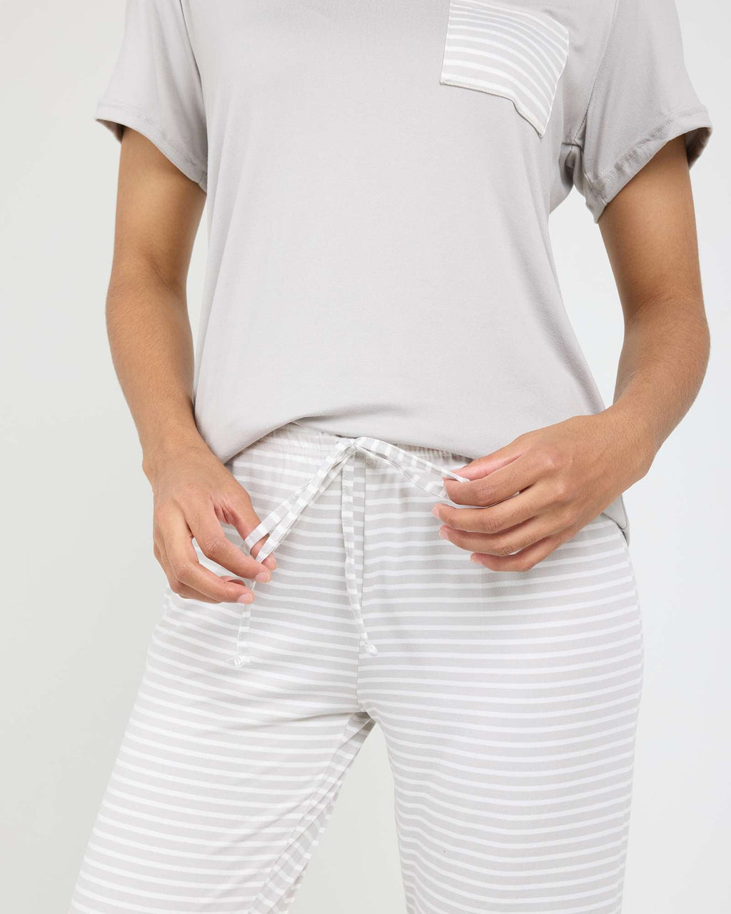 2 Pack: Women’s Pajama Set Super-Soft Short Sleeve V-Neck Top With Pants (Available in Plus Size)