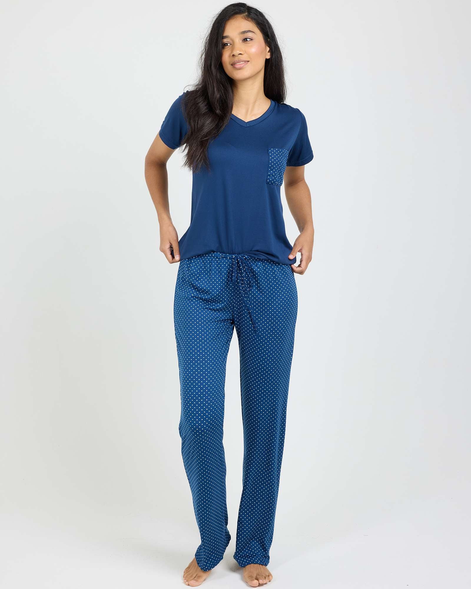 2 Pack: Women’s Pajama Set Super-Soft Short Sleeve V-Neck Top With Pants (Available in Plus Size)