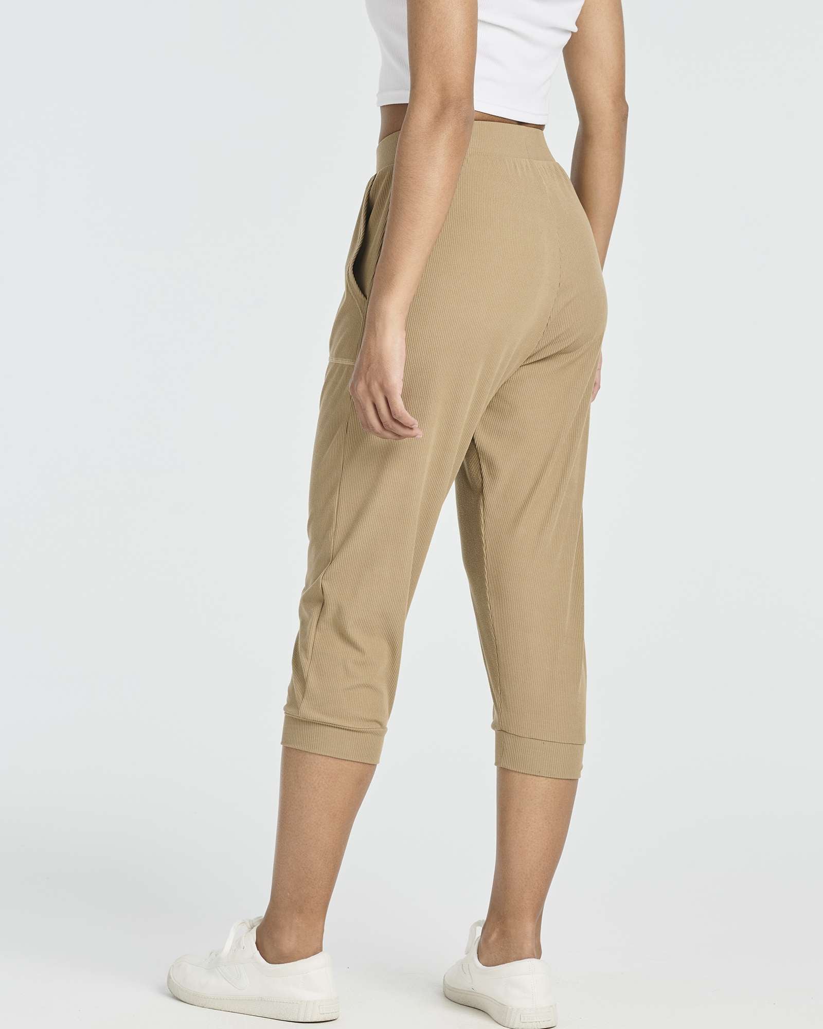 3 Pack: Women's Ribbed Capri Jogger Lounge Sweatpants