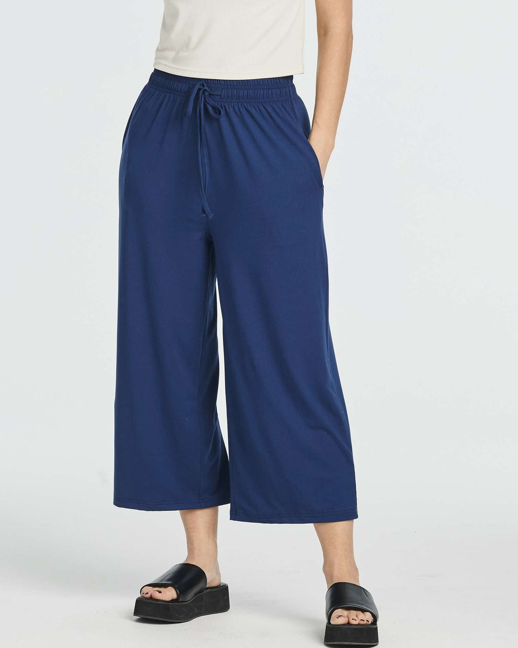 3 Pack: Women's Ultra-Soft Wide Leg Capri Pants